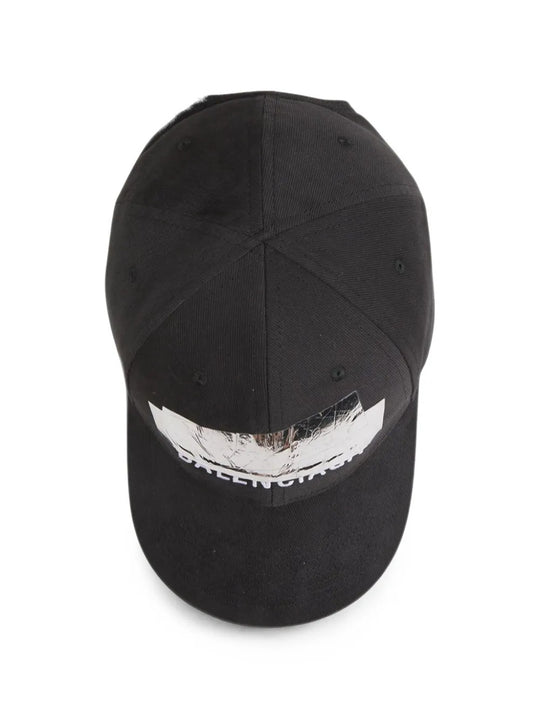 Black hat, front view