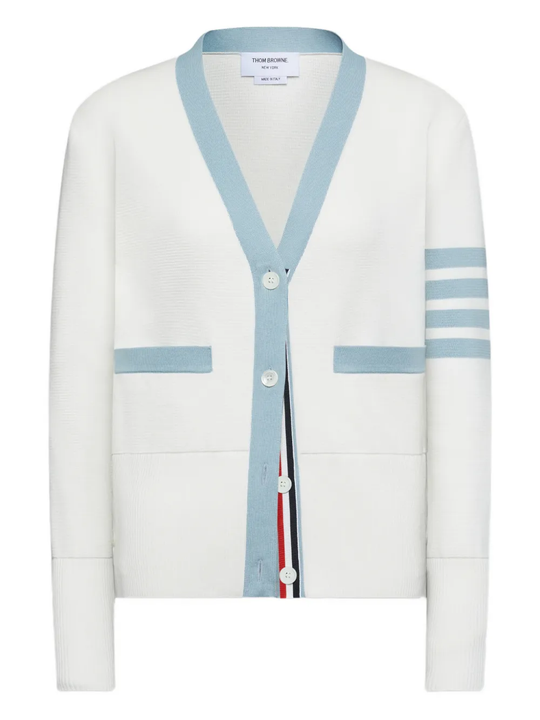 White cardigan,front view