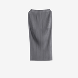 Grey skirt, front view