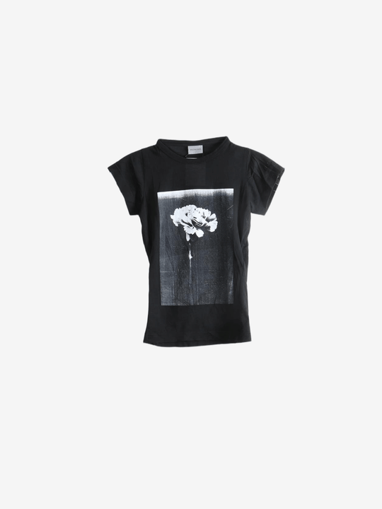 Black t-shirt, front view