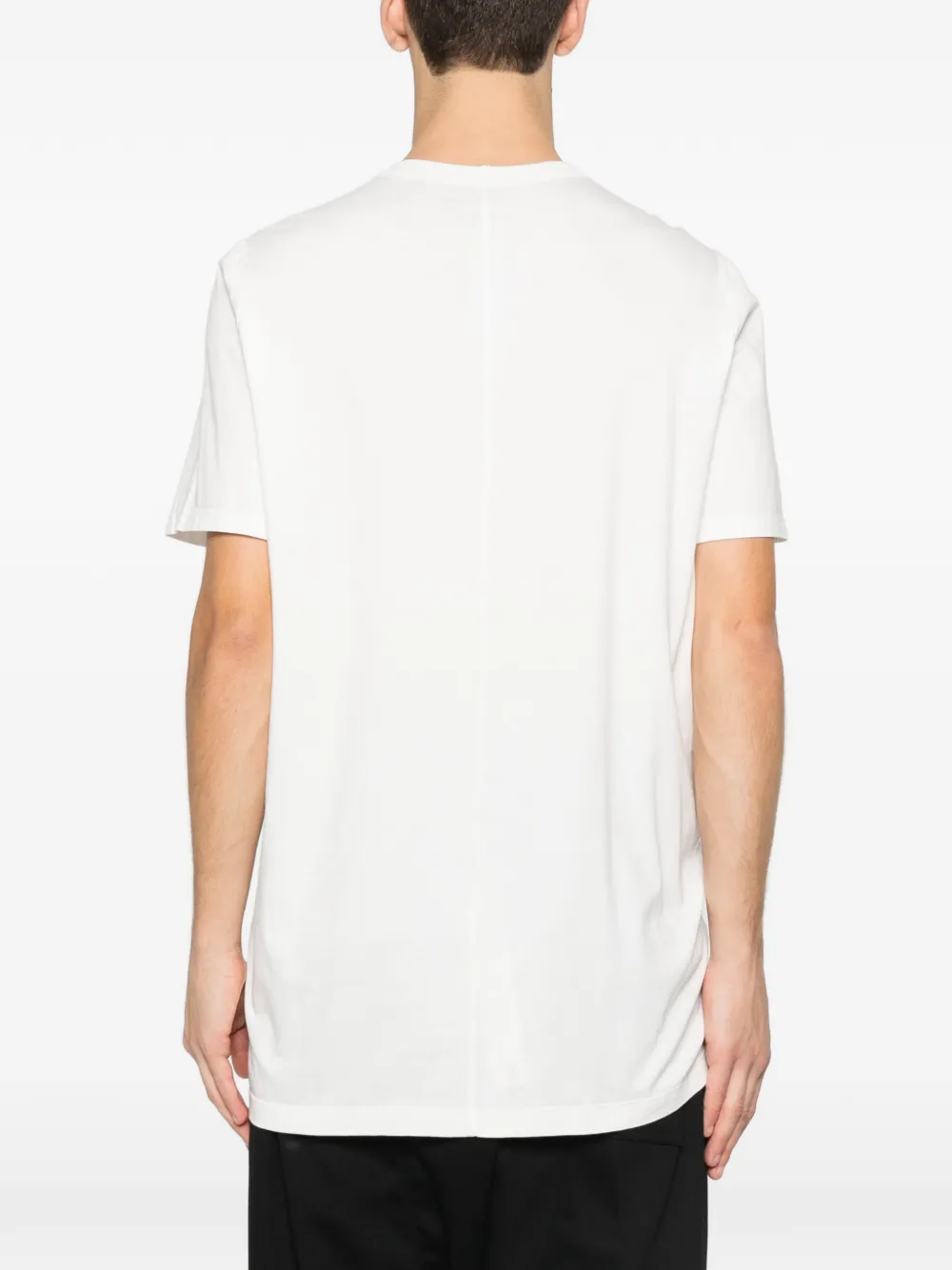 White t-shirt, full body view
