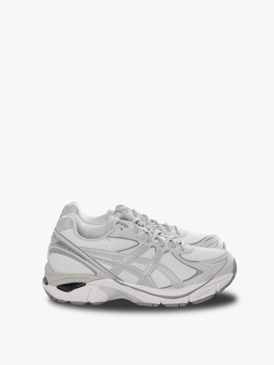 White sneakers, front view