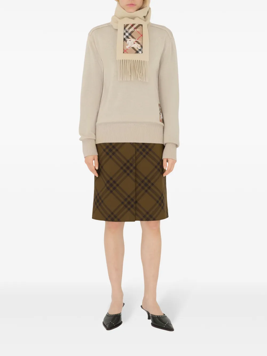  Tan scarves,full body view