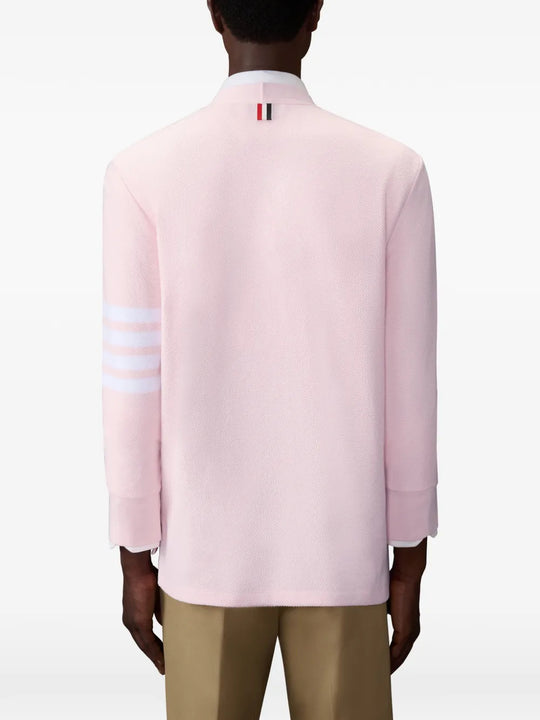 Pink t-shirt, full body view