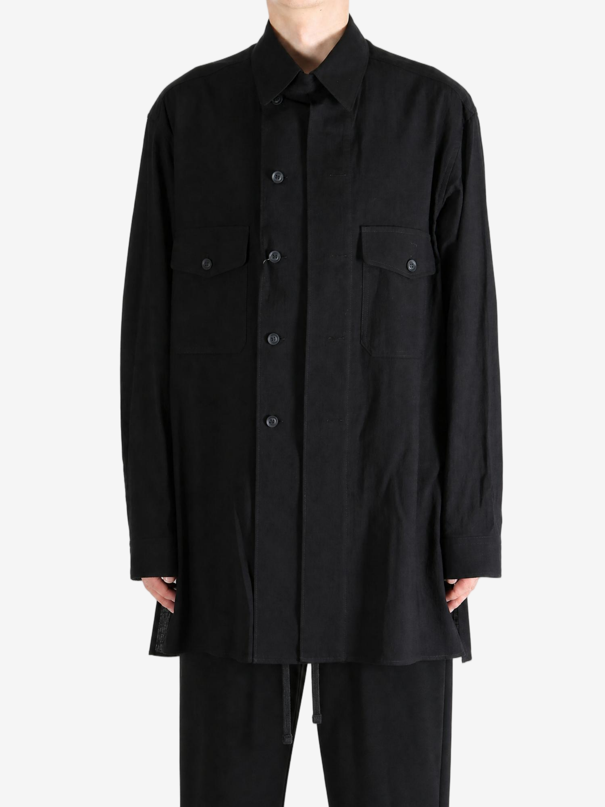 Black shirt, full body view