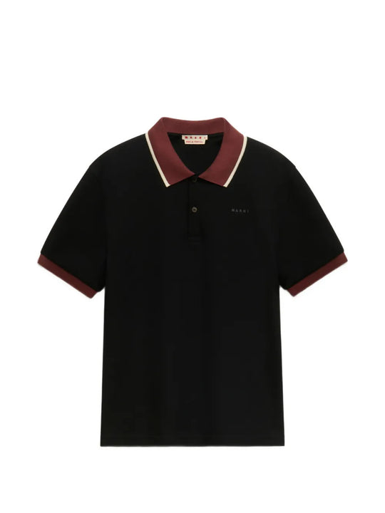 Black t-shirt, front view