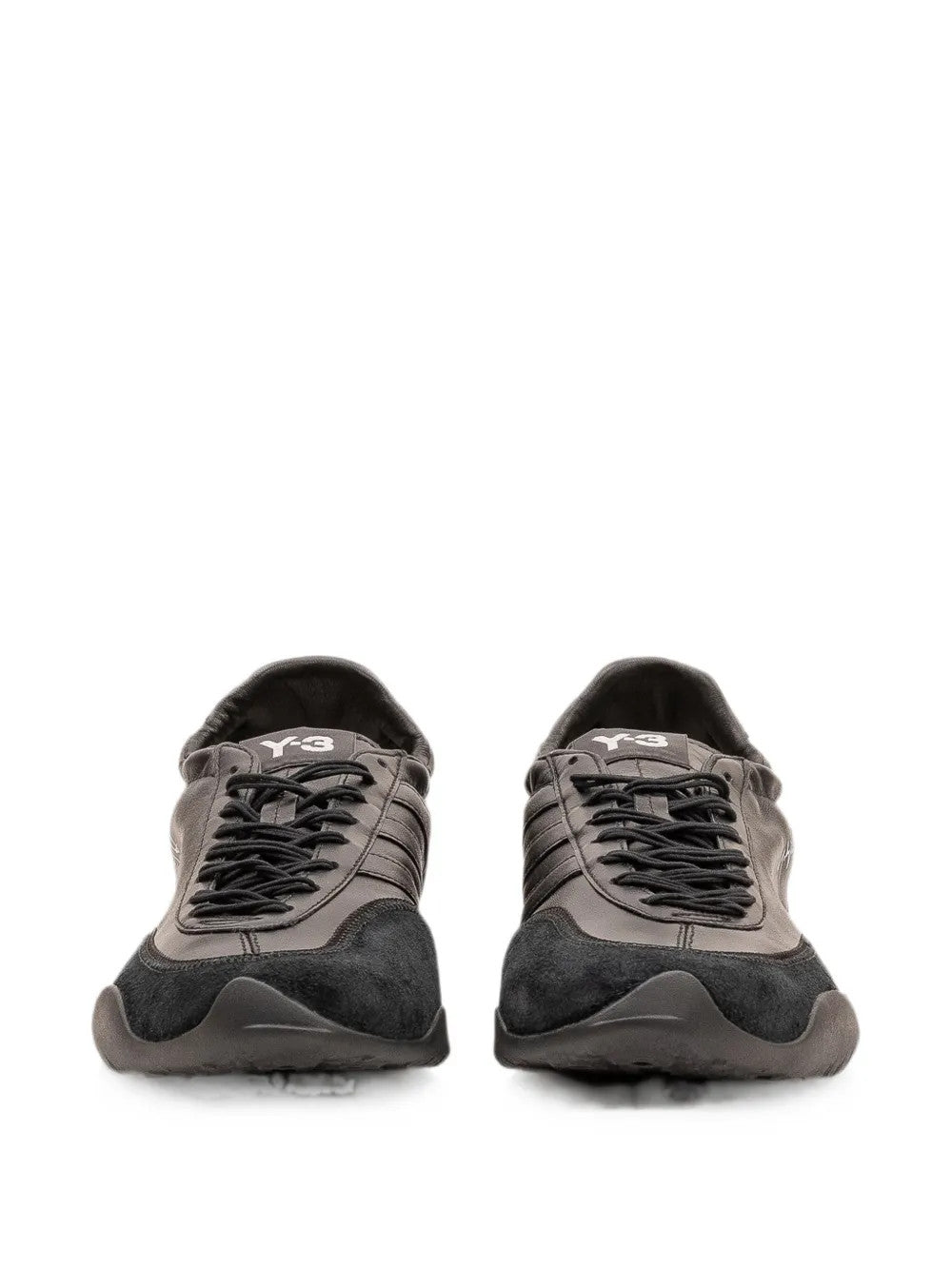 Black shoes, front view