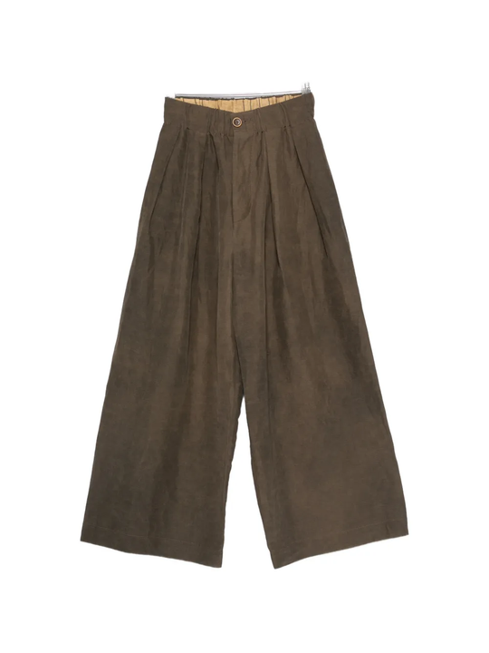 Brown pants, front view