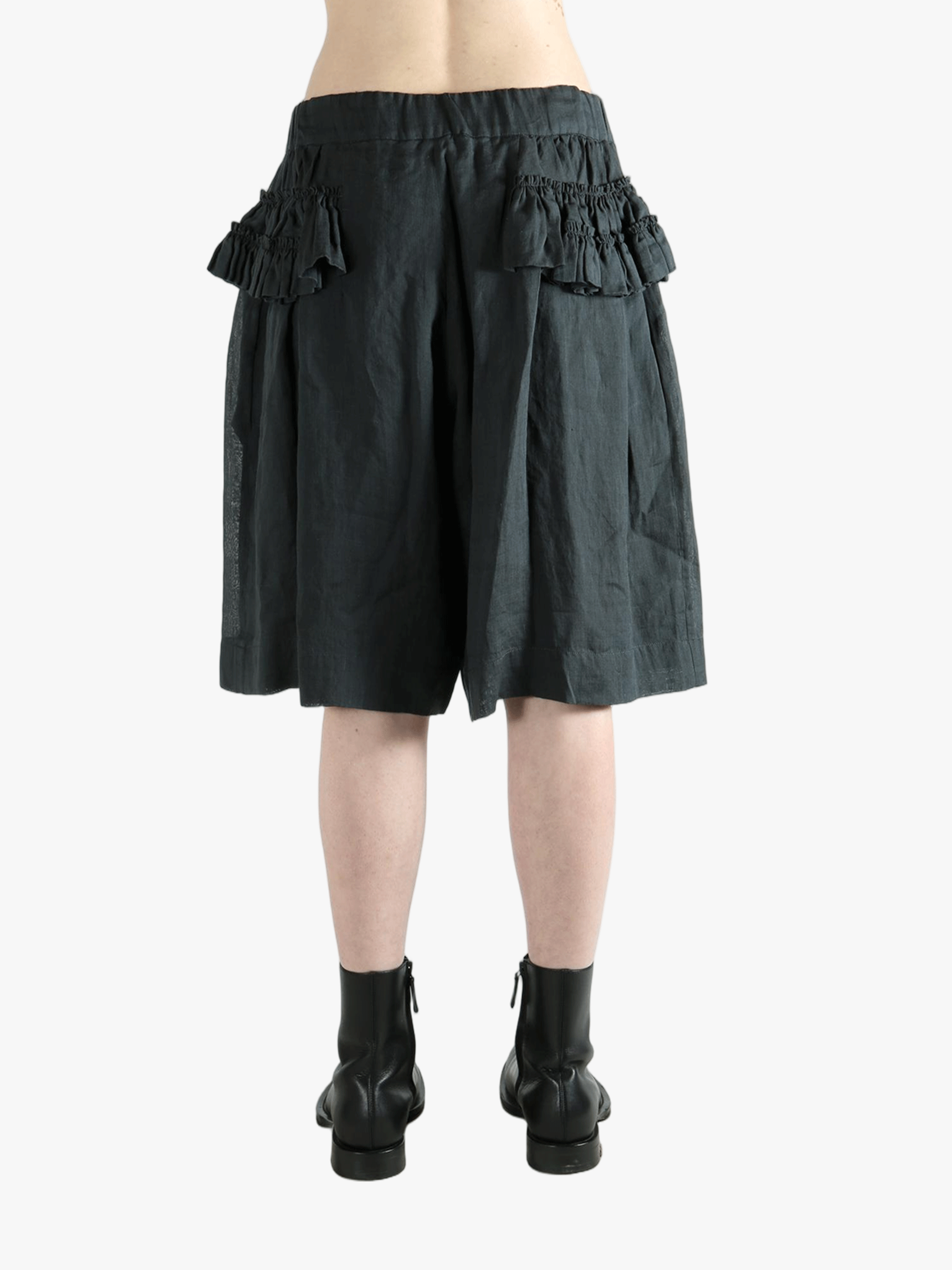 Black skirt, back view