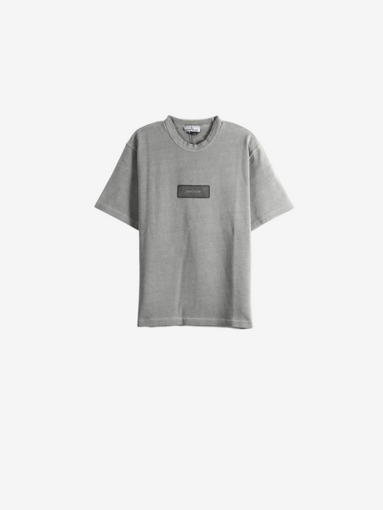 Grey t-shirt, front view