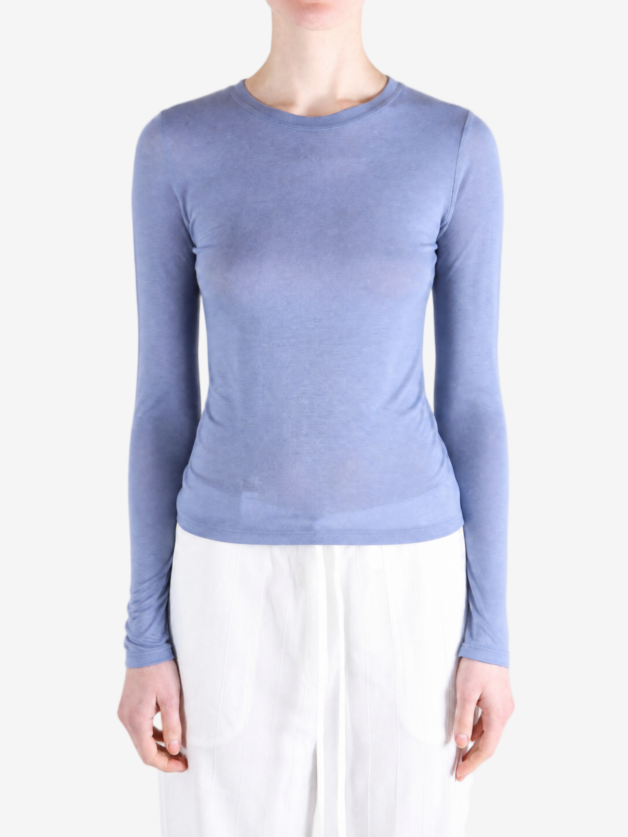 Blue t-shirt, full body view