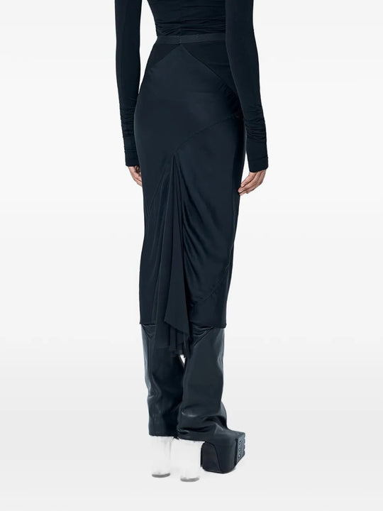 Black skirt, full body view