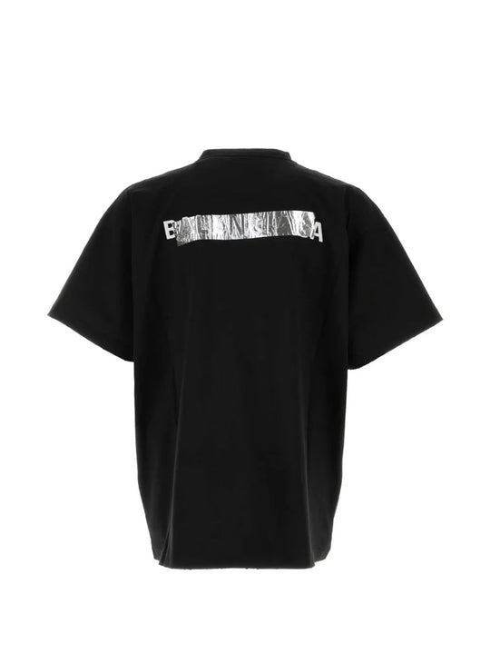 Black t-shirt, back view
