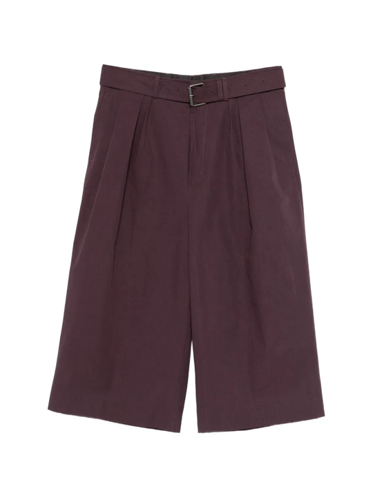 brown pants,front view