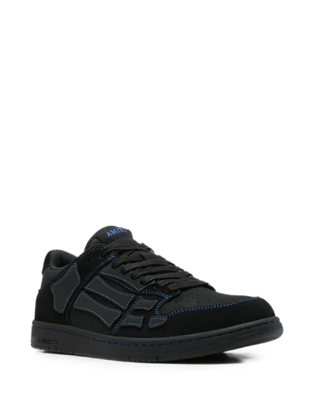 Black shoes, front view