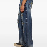 blue jeans worn by a person, showing the jeans fit