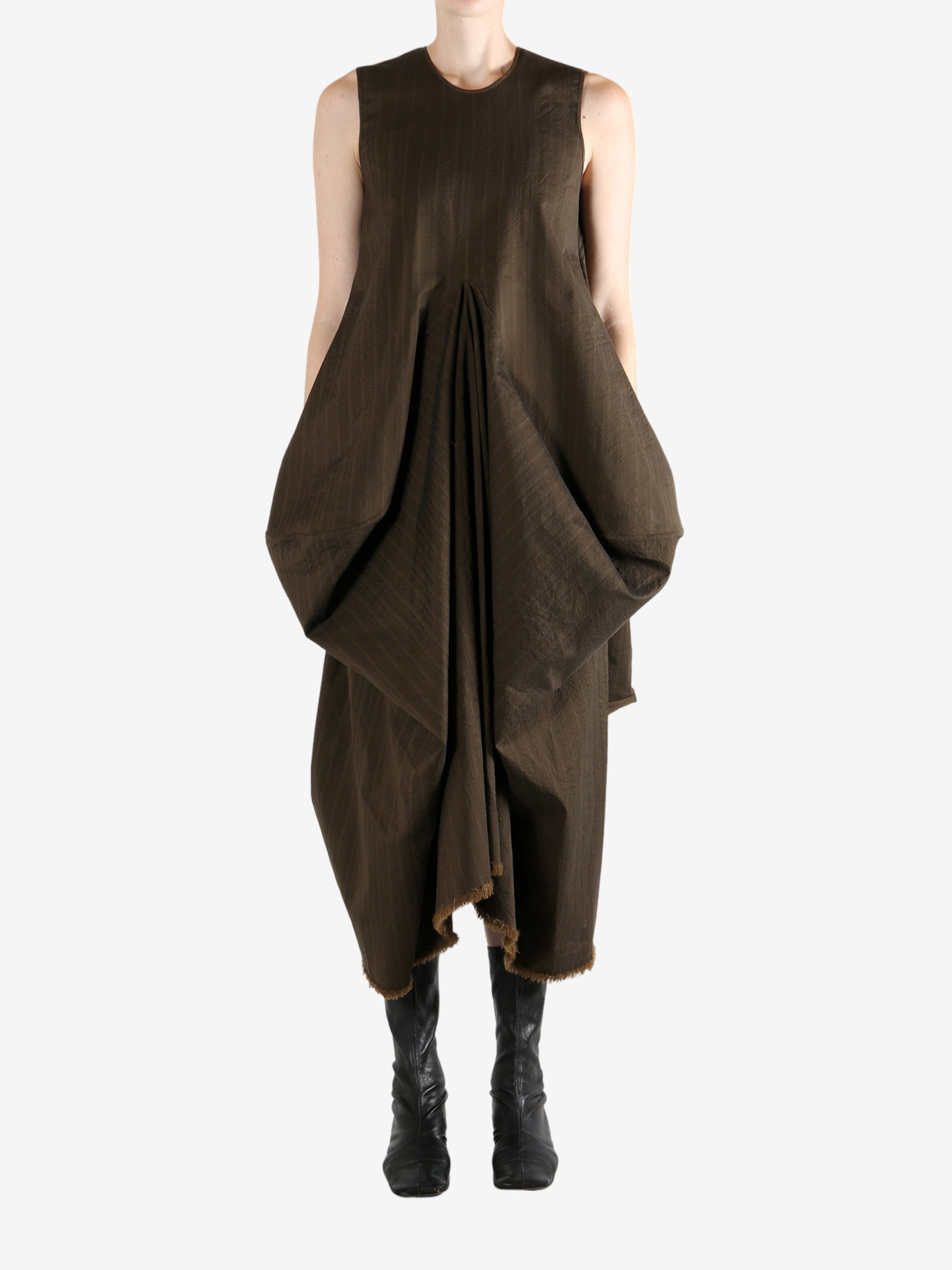 Brown dress,full body view