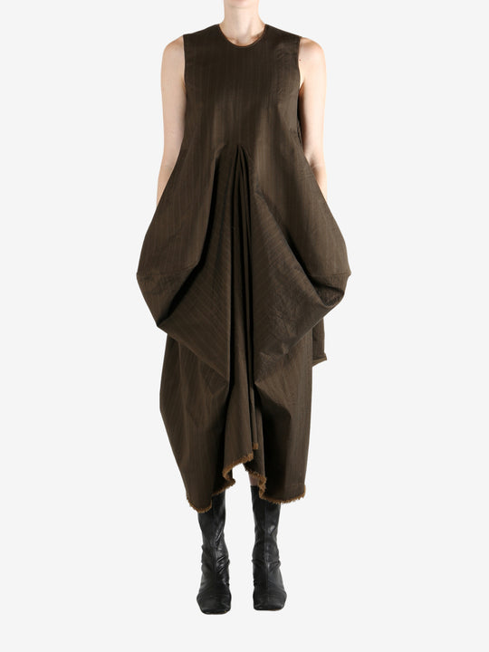 Brown dress,full body view