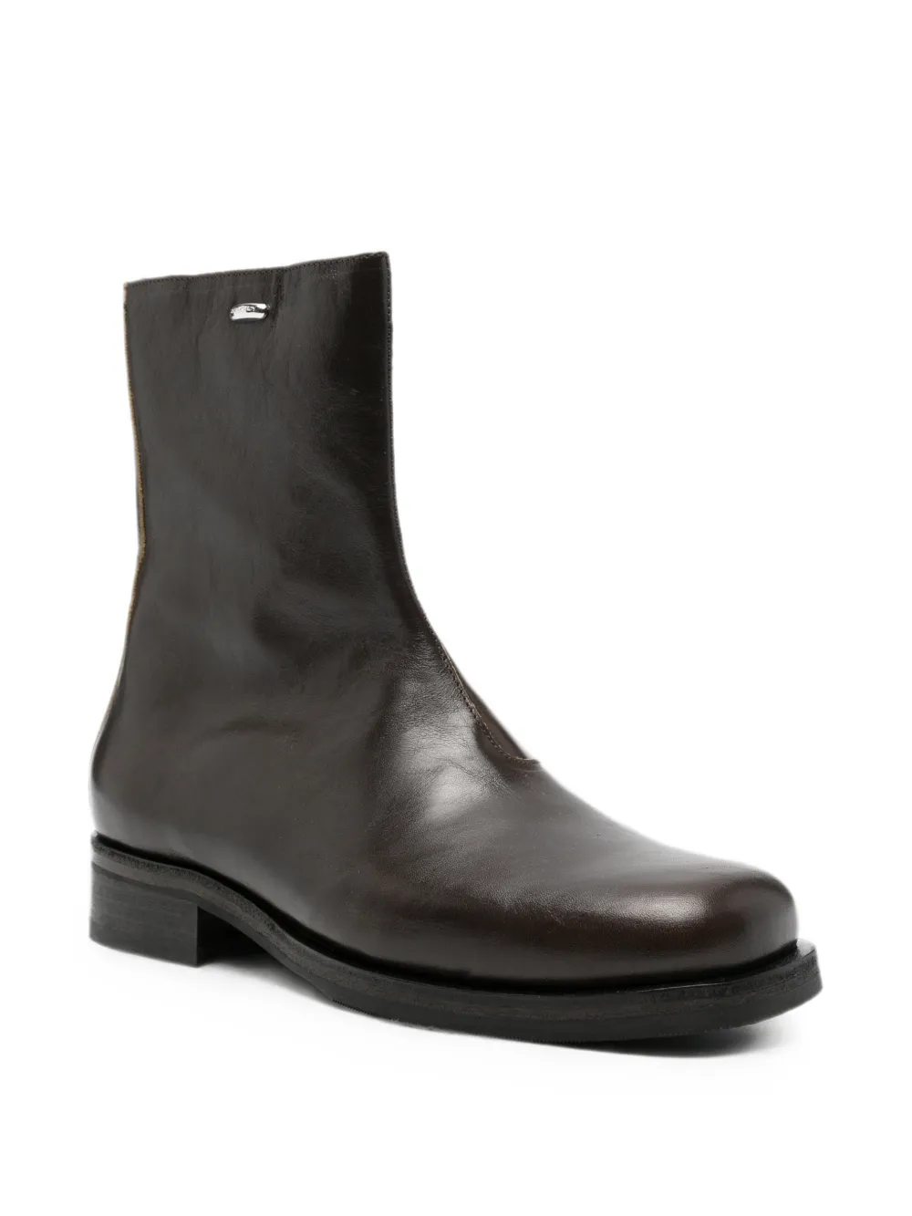 Brown boots, front view