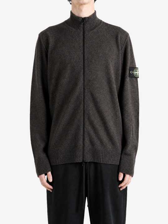 Grey knitwear, front view