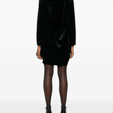 Black shirt,full body view