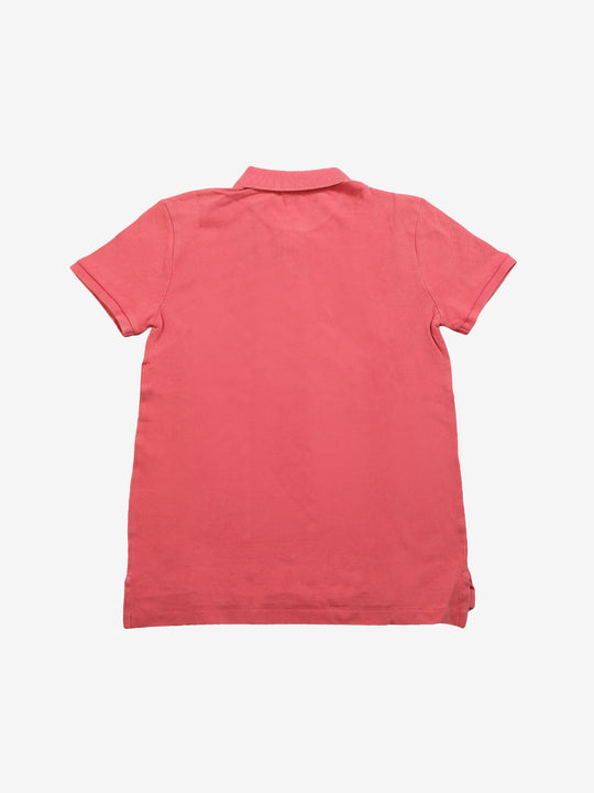 Red shirt, back view