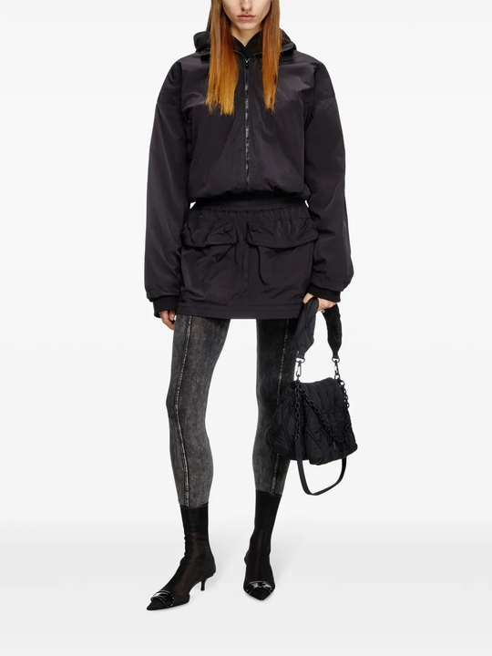 Black skirt,full body view