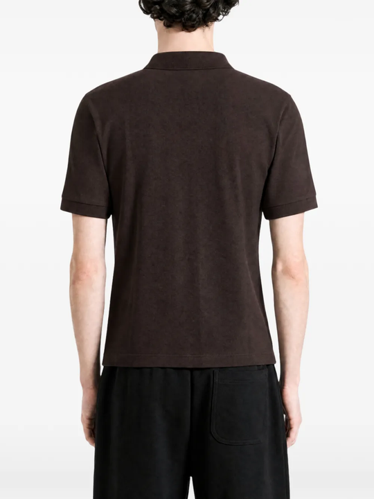 Brown t-shirt, full body view