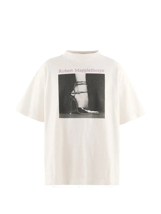 White t-shirt, front view
