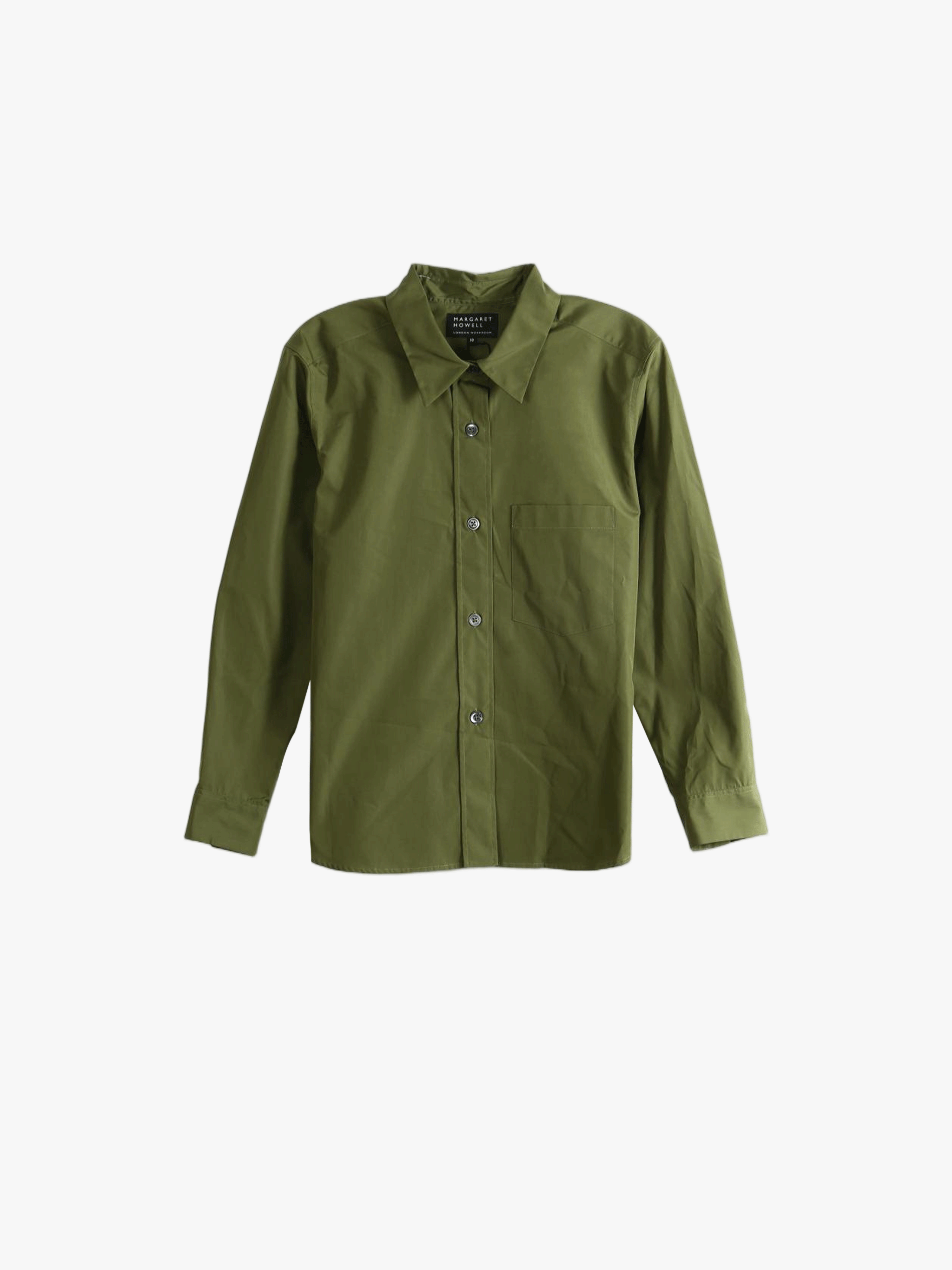 Green shirt, front view