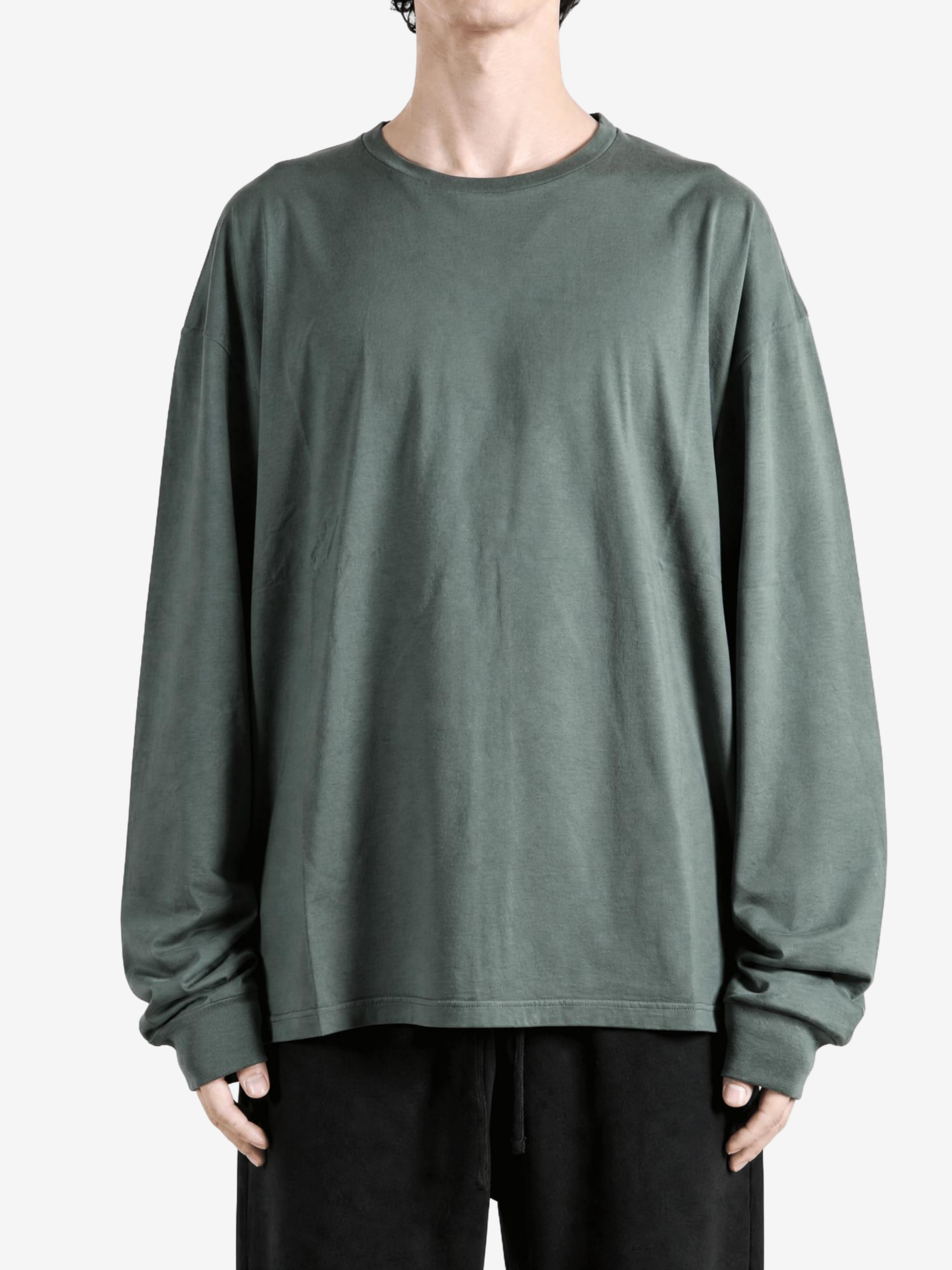 Green t-shirt, full body view