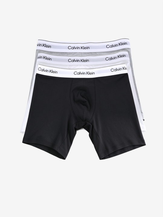 Black shorts, front view