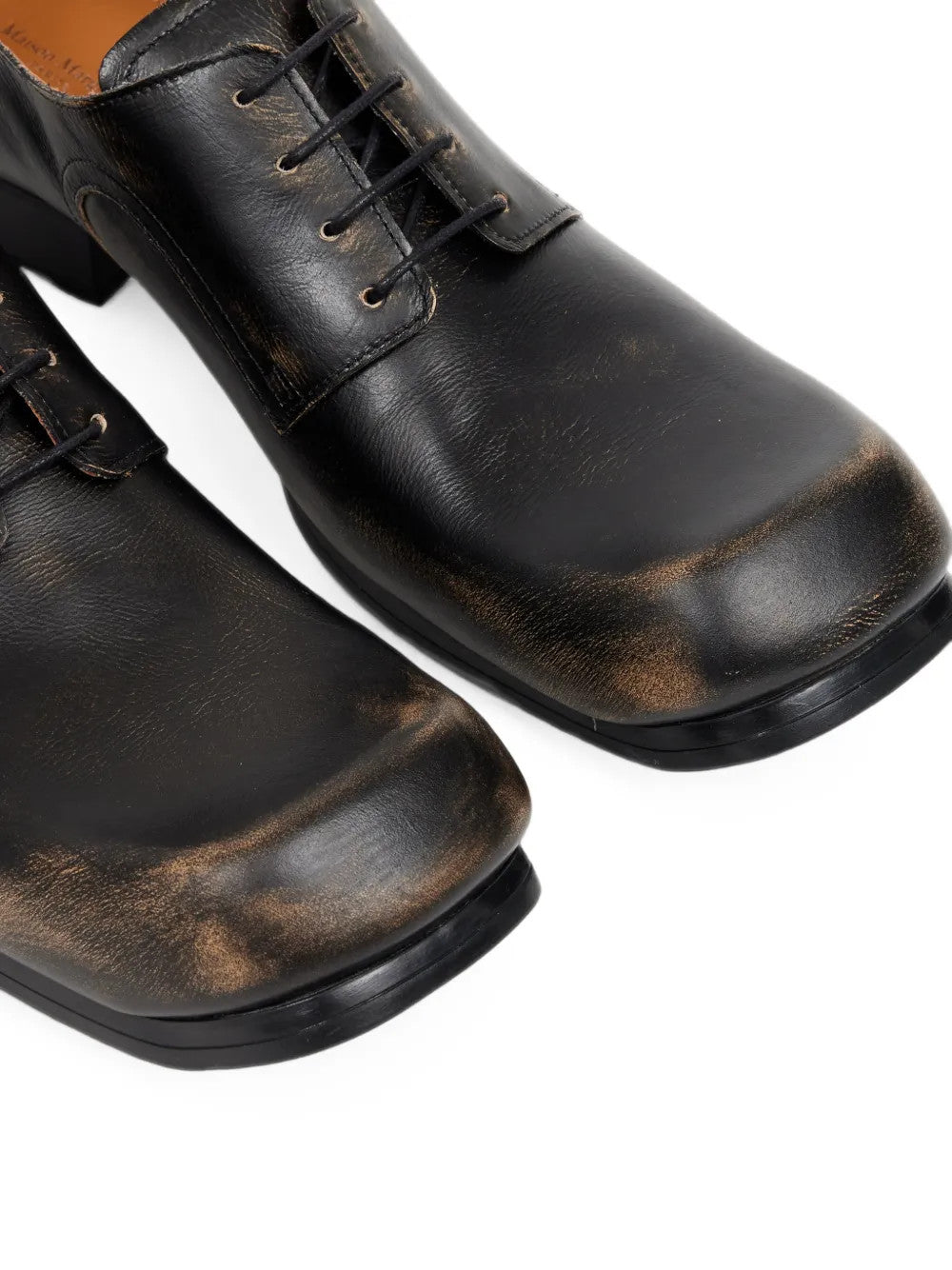 Black shoes, front view
