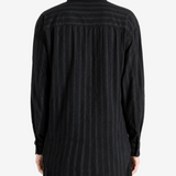 Black shirt, full body view