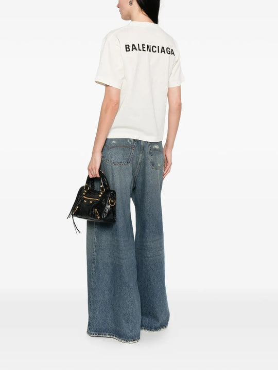 White T-shirt, full body view