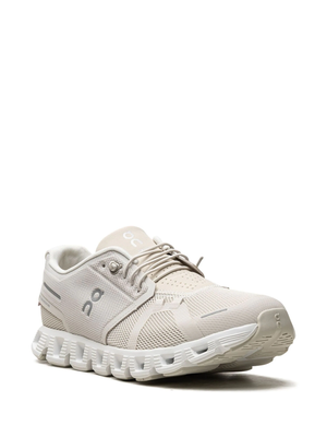 ON RUNNING - Women Cloud 5 Sneakers