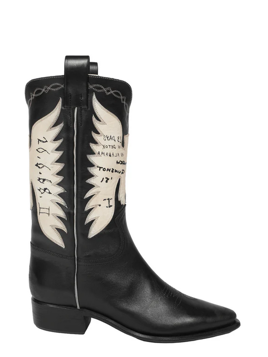 Black boots, front view