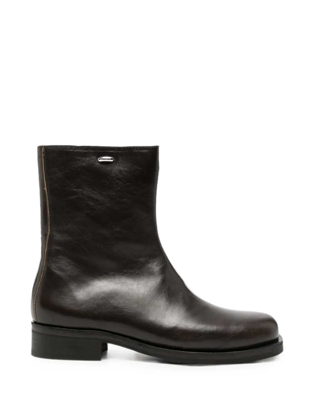 Brown boots, front view