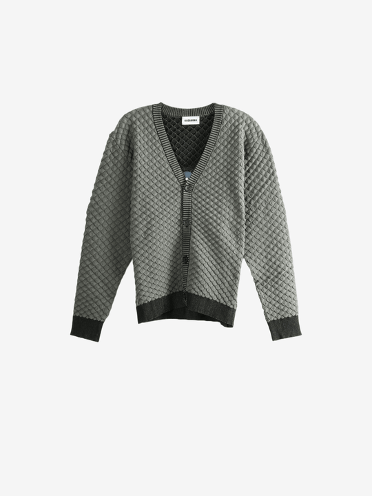 Grey knitwear, front view