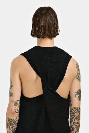 LOUIS GABRIEL NOUCHI Men With Twisted Back Knitted Vest
