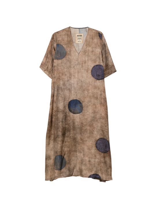 Brown dress, front view