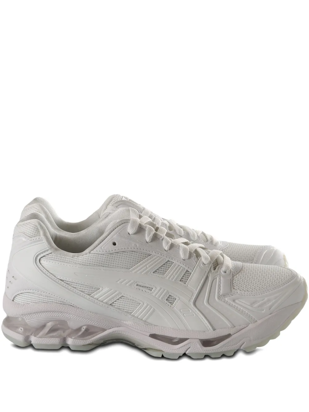 White sneakers,front view