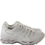 White sneakers,front view