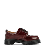 Red shoes, front view