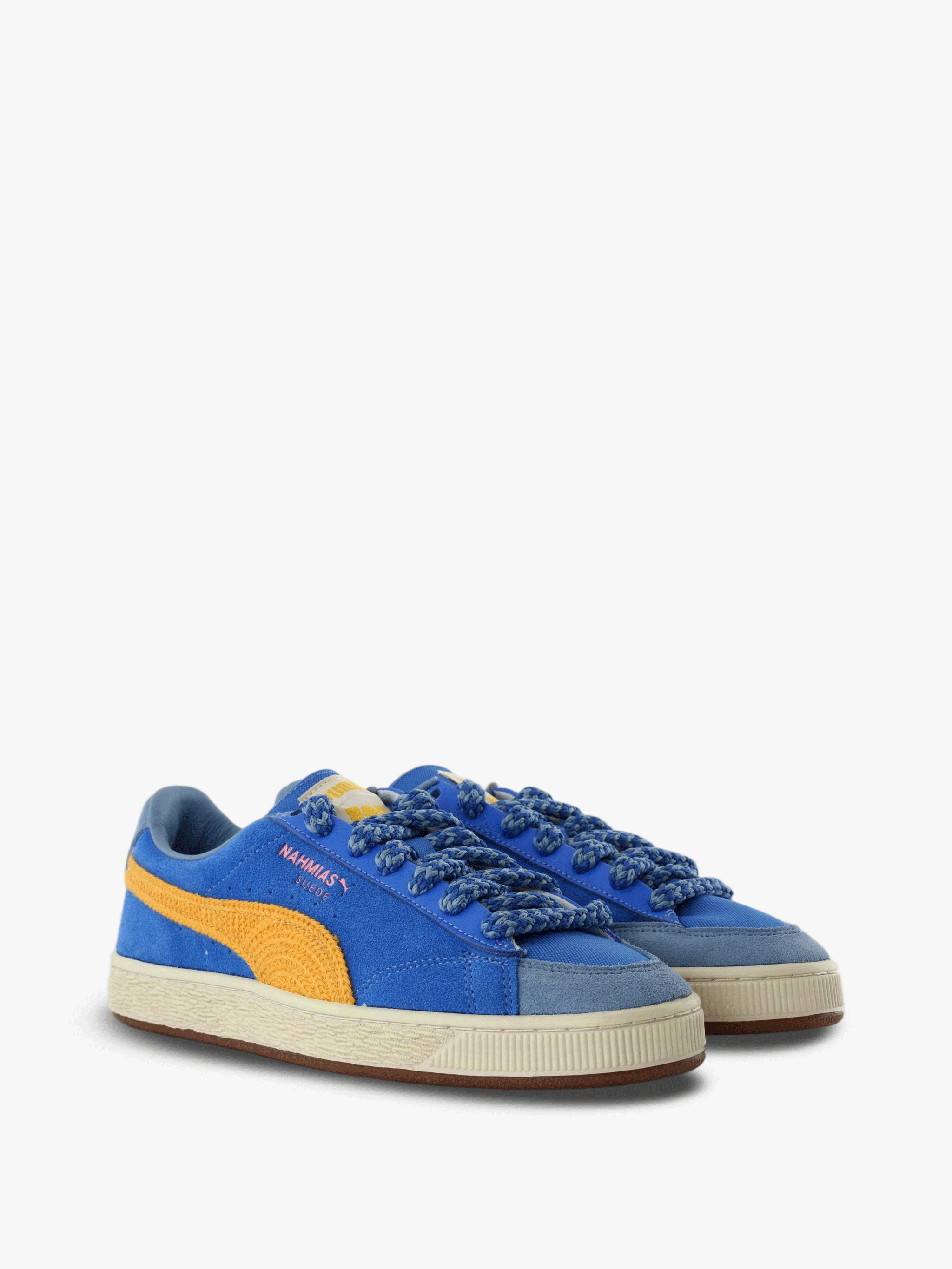 Blue shoes, front view