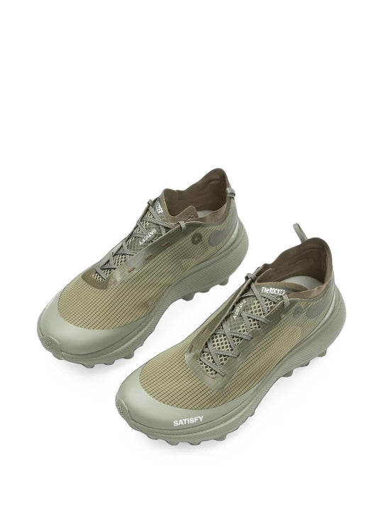 Green shoes, front view