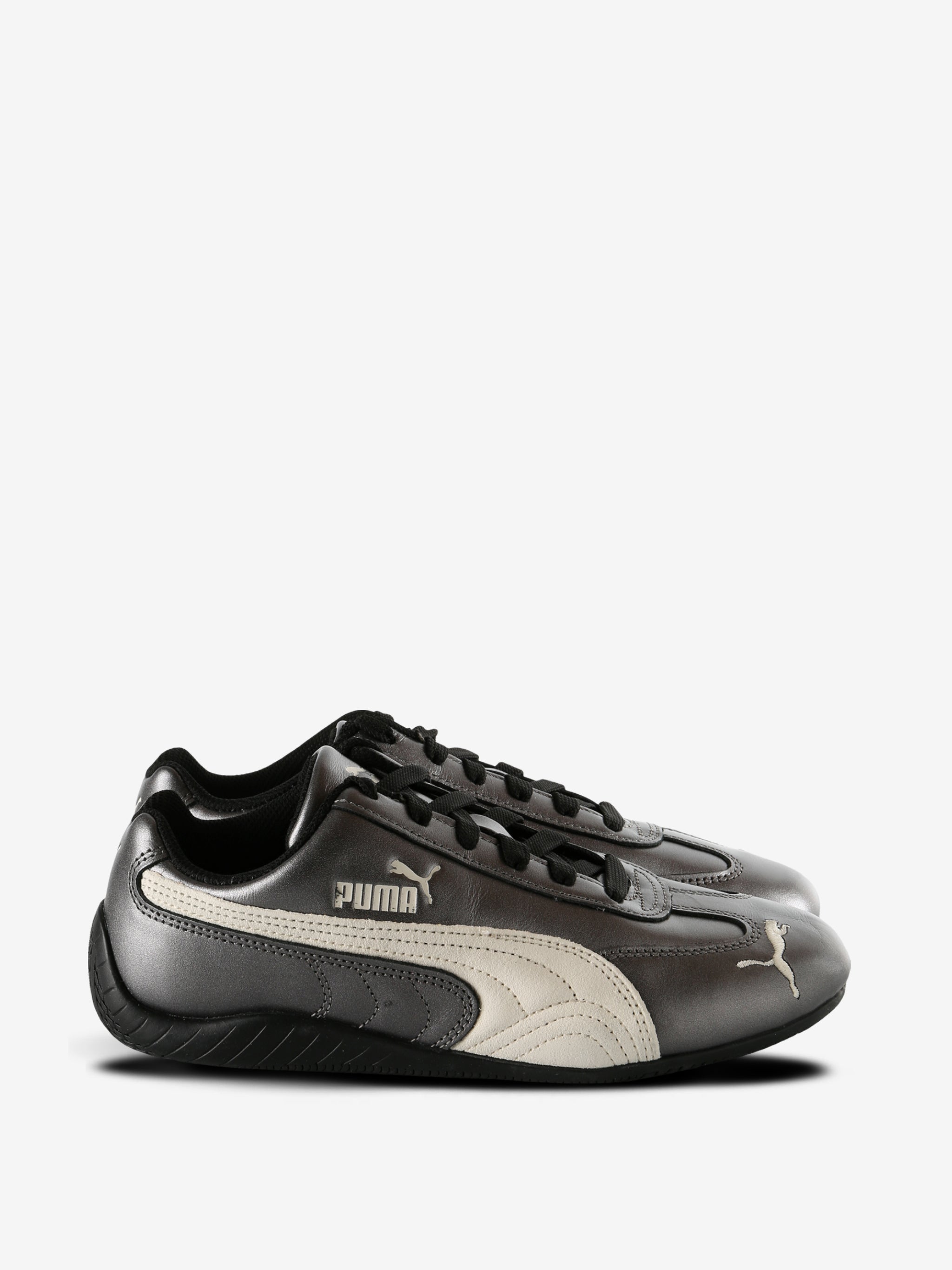 Black sneakers,front view