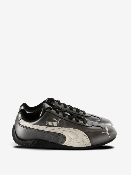 Black sneakers,front view