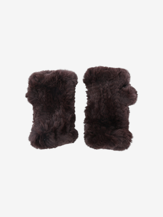 Brown accessories, front view