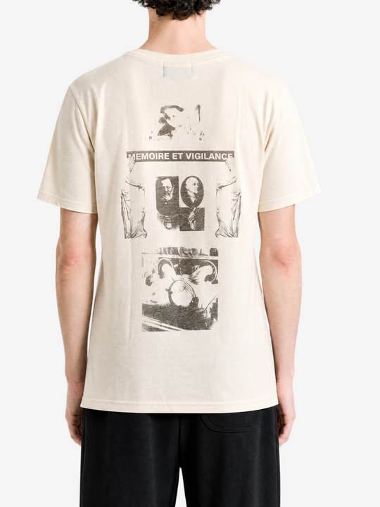 White t-shirt, full body view